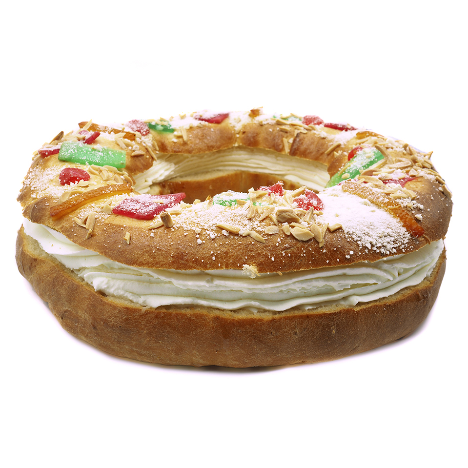 Roscón de Reyes relleno de nata 